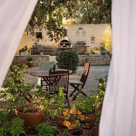Les Jardins D'holi Proche Uzes Pensión Garrigues-et-Sainte-Eulalie
